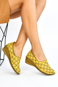 PANTOFI GALBENI PIELE NATURALA 1PC010