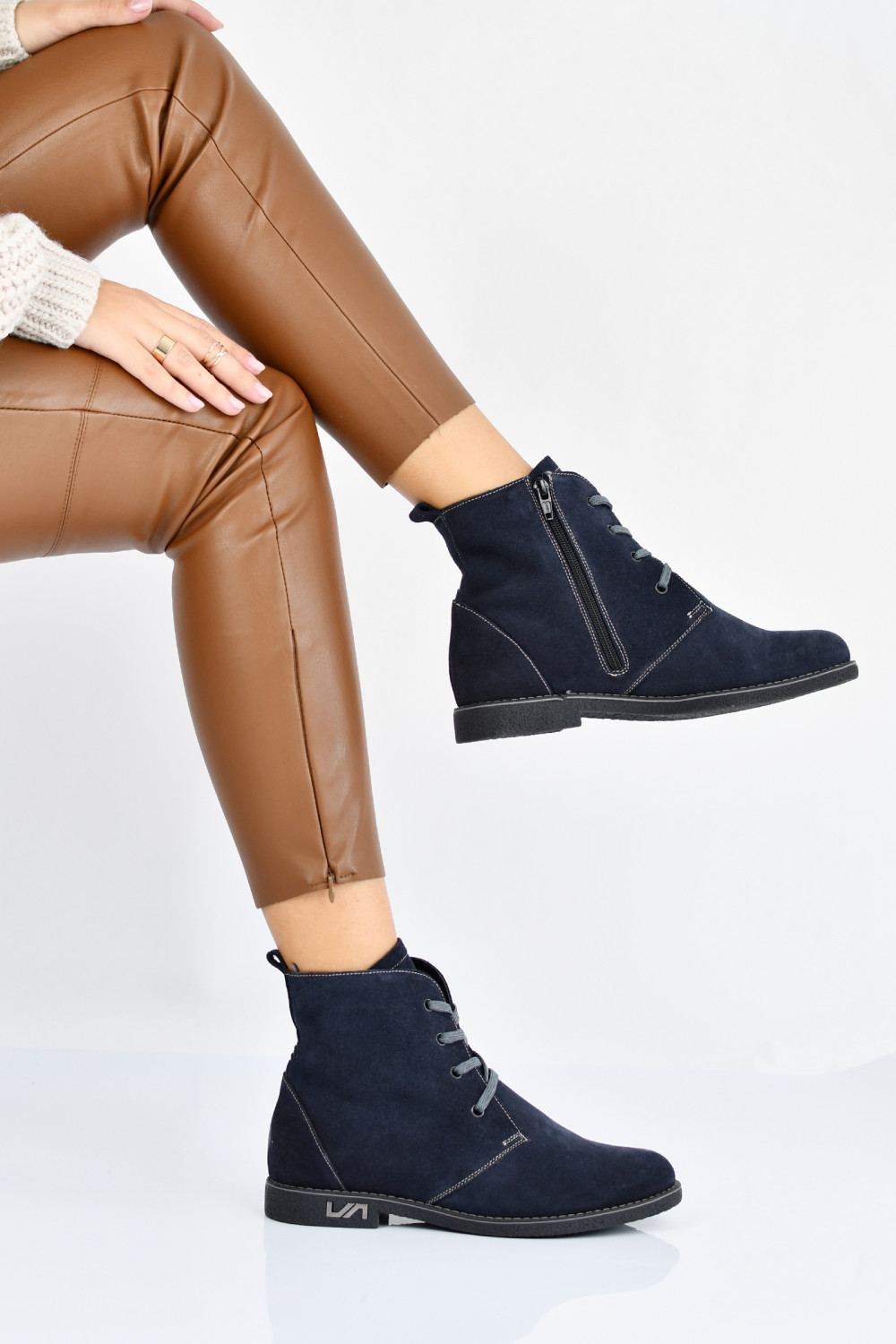 GHETE BLEUMARIN PIELE NATURALA INTOARSA 1PC15