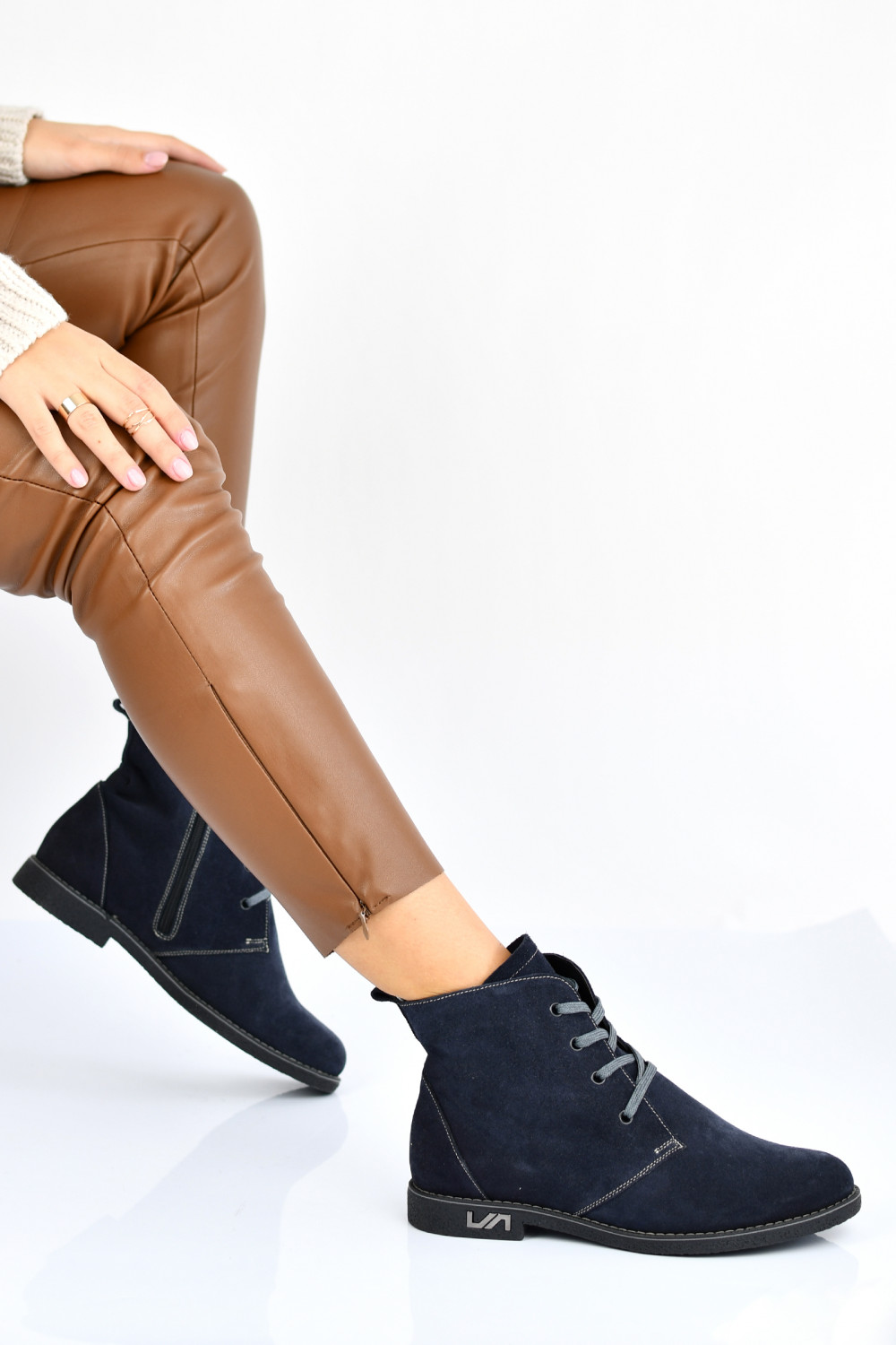 GHETE BLEUMARIN PIELE NATURALA INTOARSA 1PC15