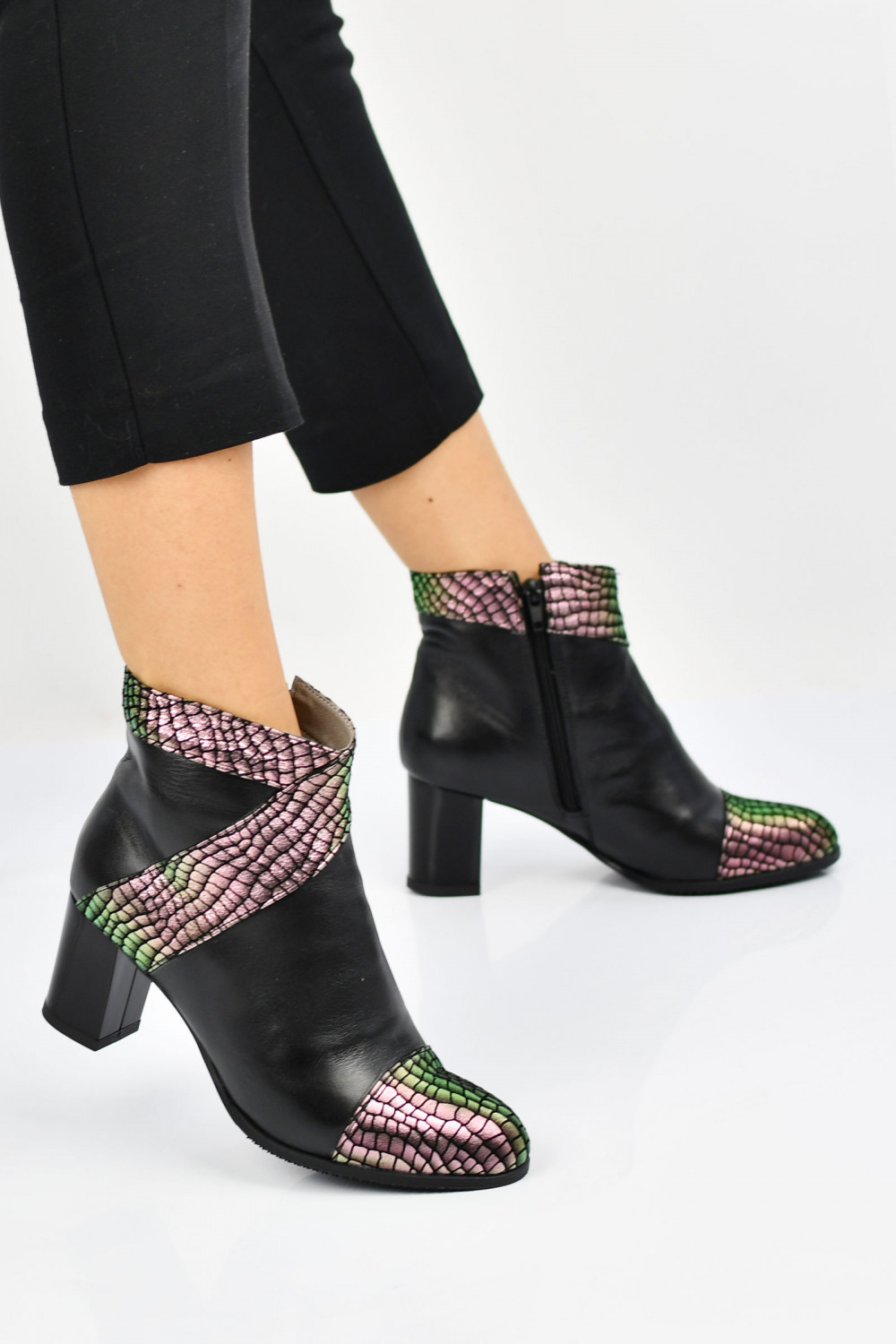 BOTINE NEGRE AURIU PIELE NATURALA APC68