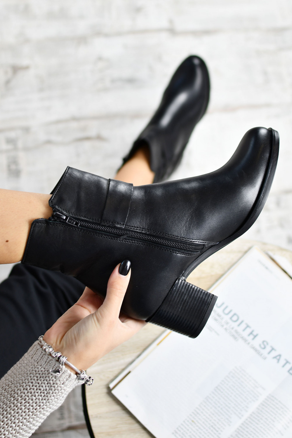 BOTINE NEGRE PIELE NATURALA SARRA