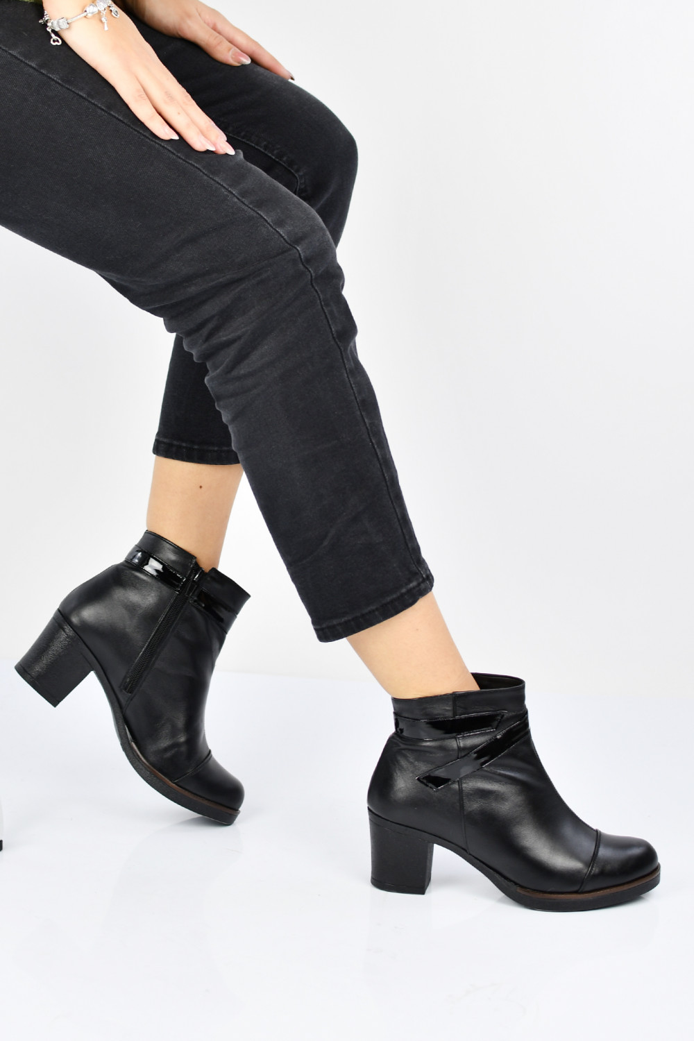 BOTINE NEGRE PIELE NATURALA MPC2
