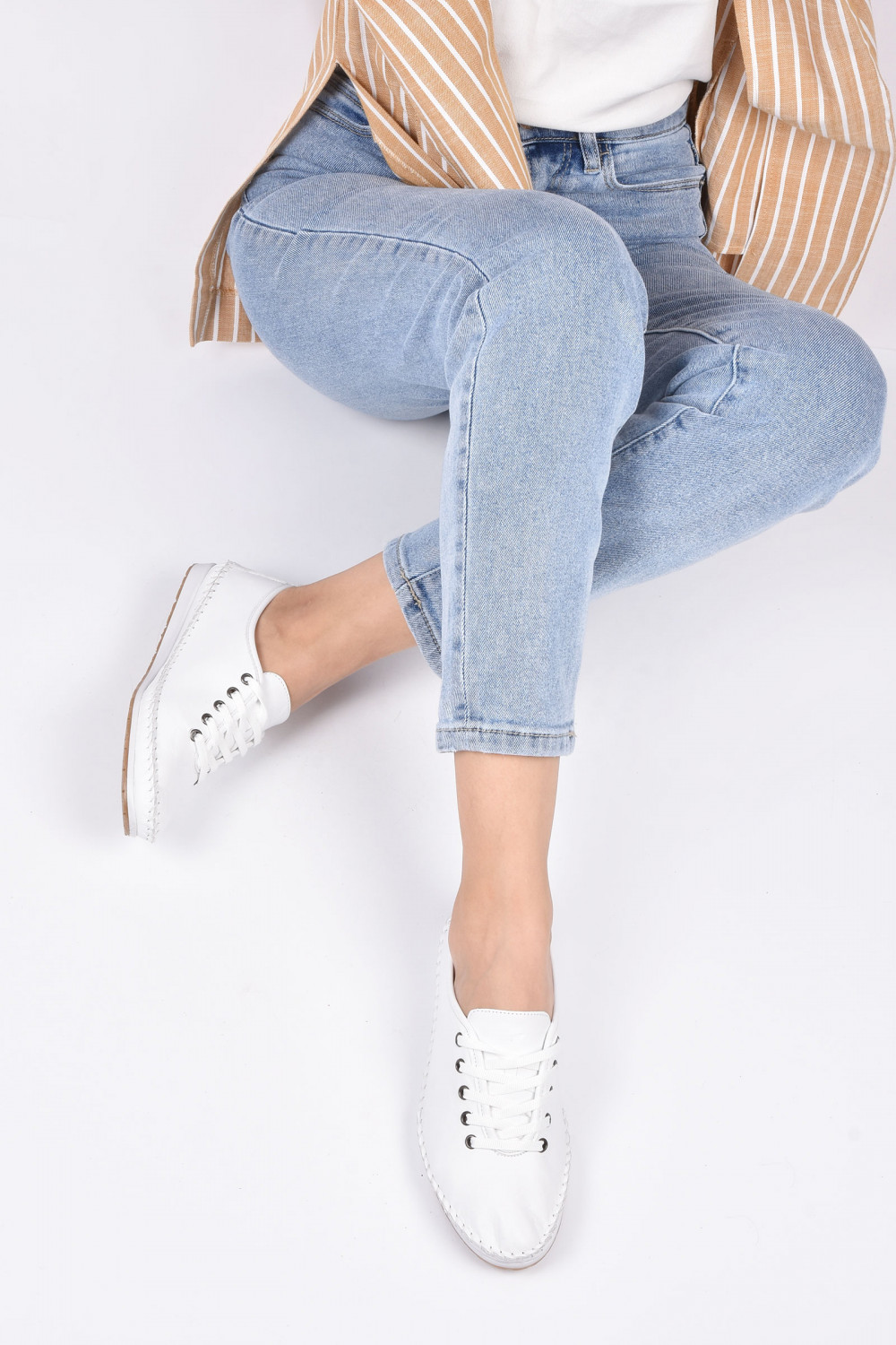 PANTOFI SPORT ALBI PIELE NATURALA HELLEN