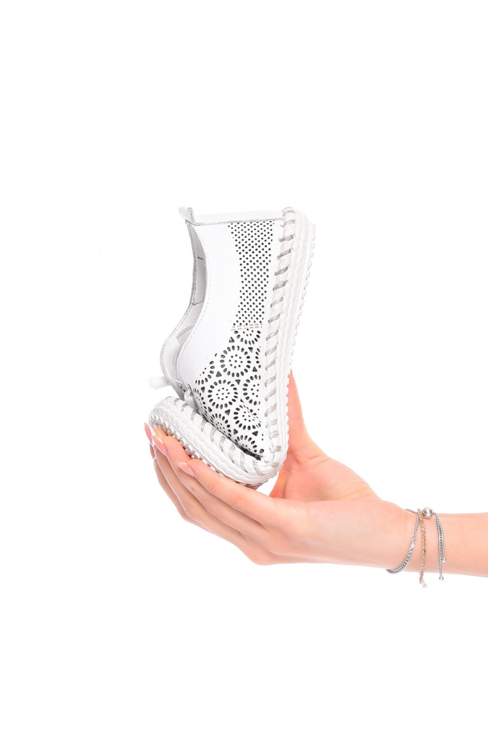 PANTOFI ALBI PIELE NATURALA 3PC0110