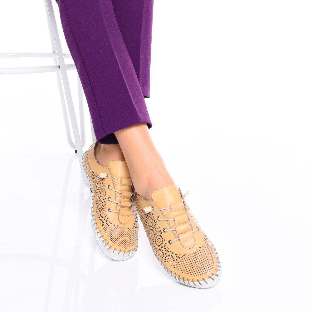 PANTOFI BEJ PIELE NATURALA 3PC0110