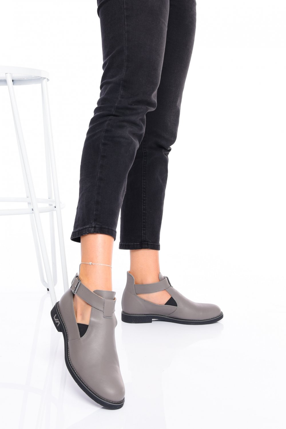GHETE GRI PIELE NATURALA 8PC51