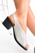 SANDALE GRI PIELE NATURALA 1PC012