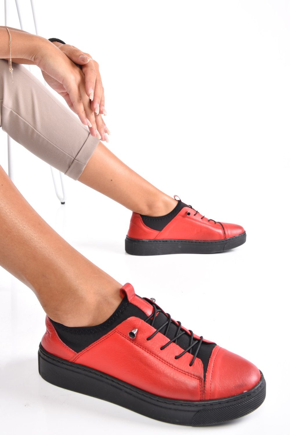 PANTOFI SPORT ROSII PIELE NATUTRALA 7S777777