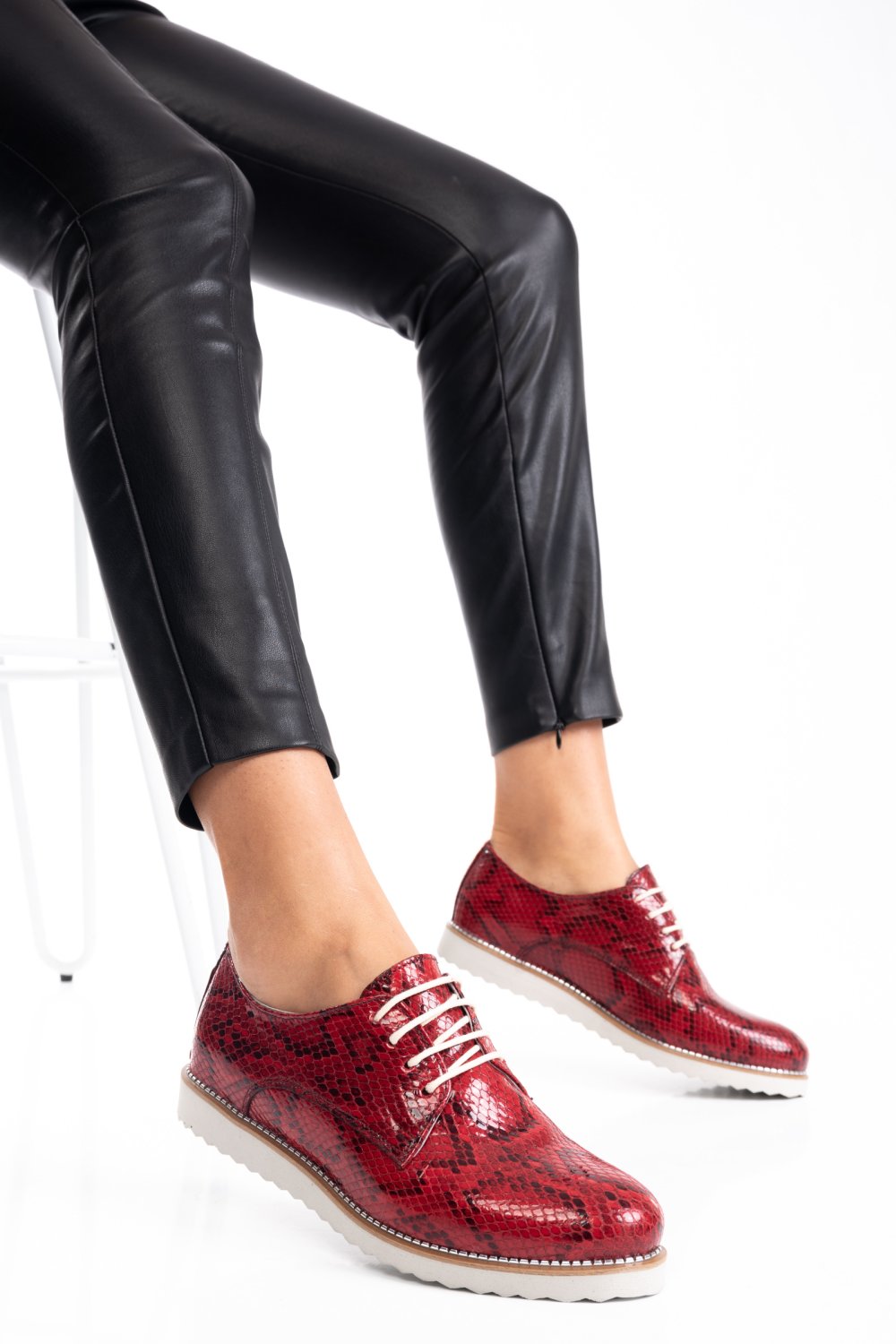 PANTOFI ROSII CRO PIELE NATURALA 2PC01673