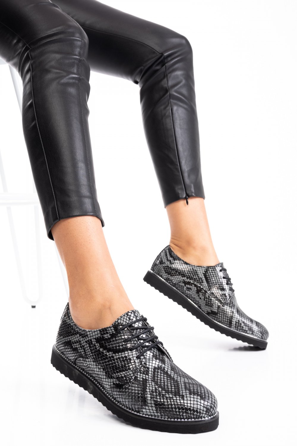 PANTOFI NEGRI CRO PIELE NATURALA 2PC01673