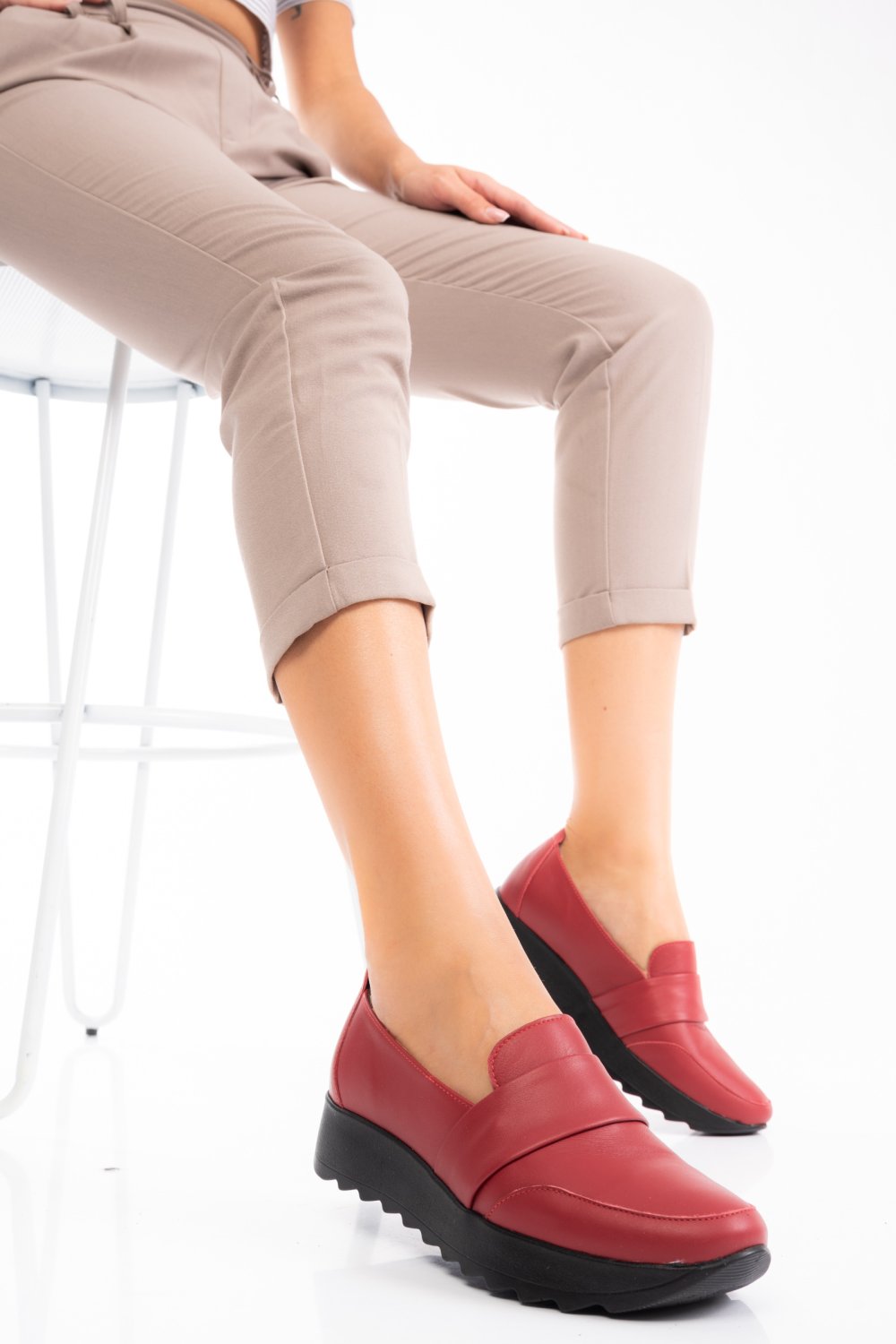 MOCASINI ROSII PIELE NATURALA 2PC022