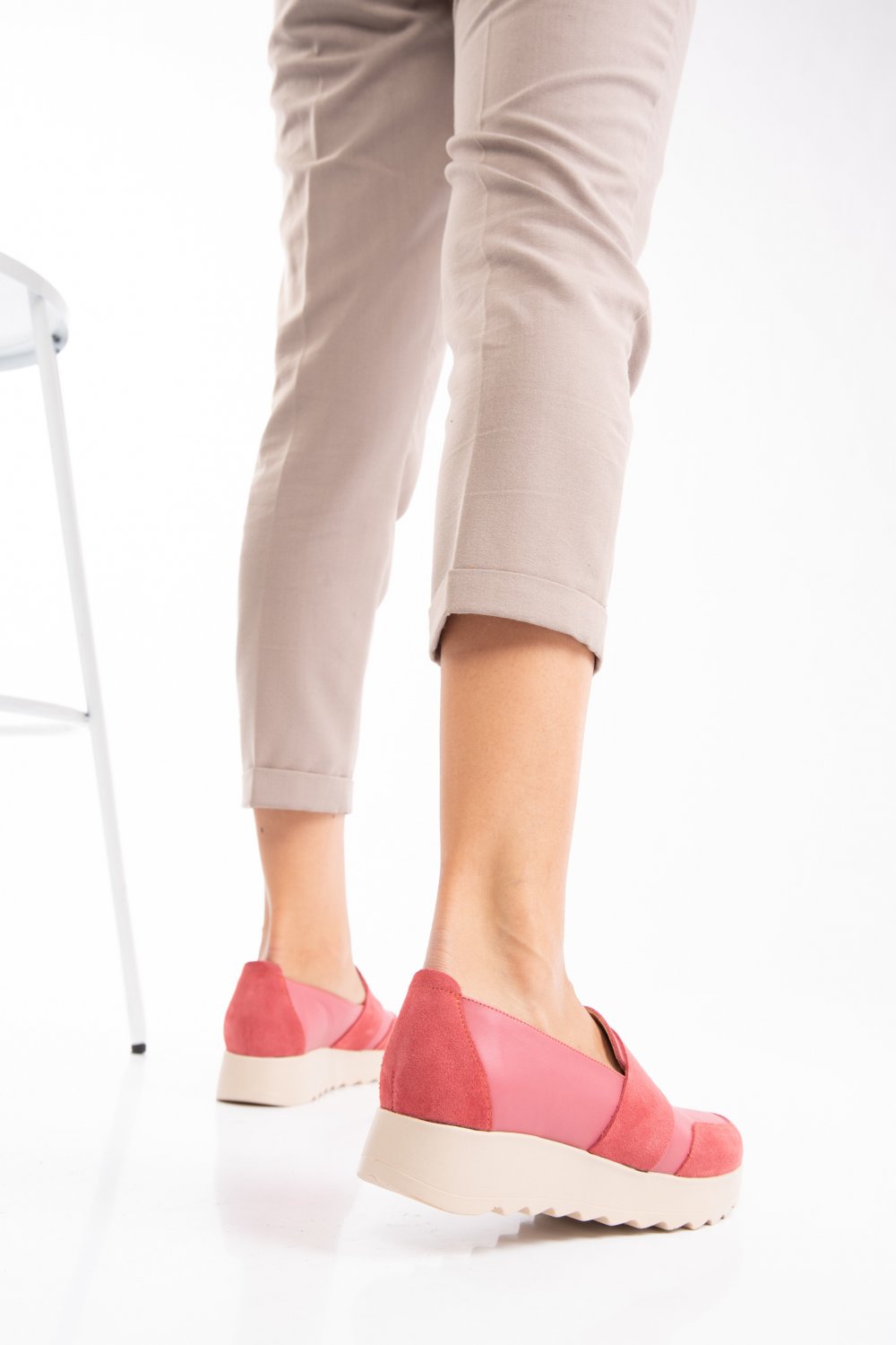 MOCASINI ROZ PIELE NATURALA INTOARSA 2PC022