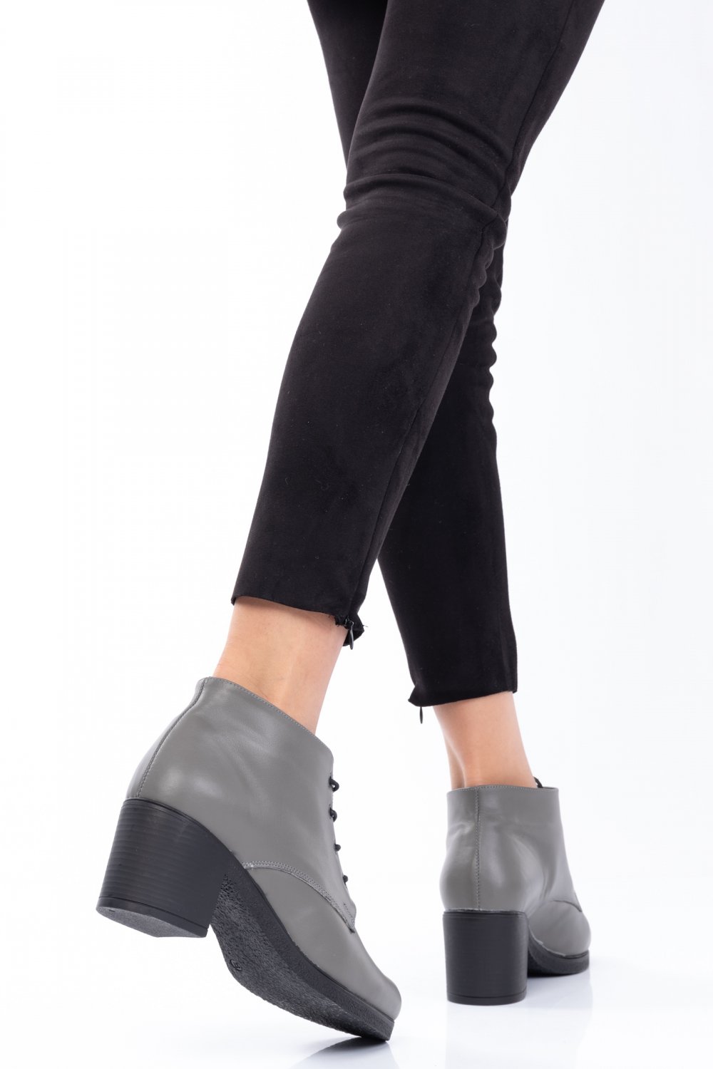 BOTINE GRI PIELE NATURALA 0PC6