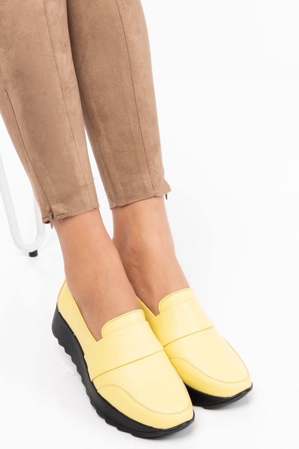 MOCASINI GALBENI PIELE NATURALA 2PC022