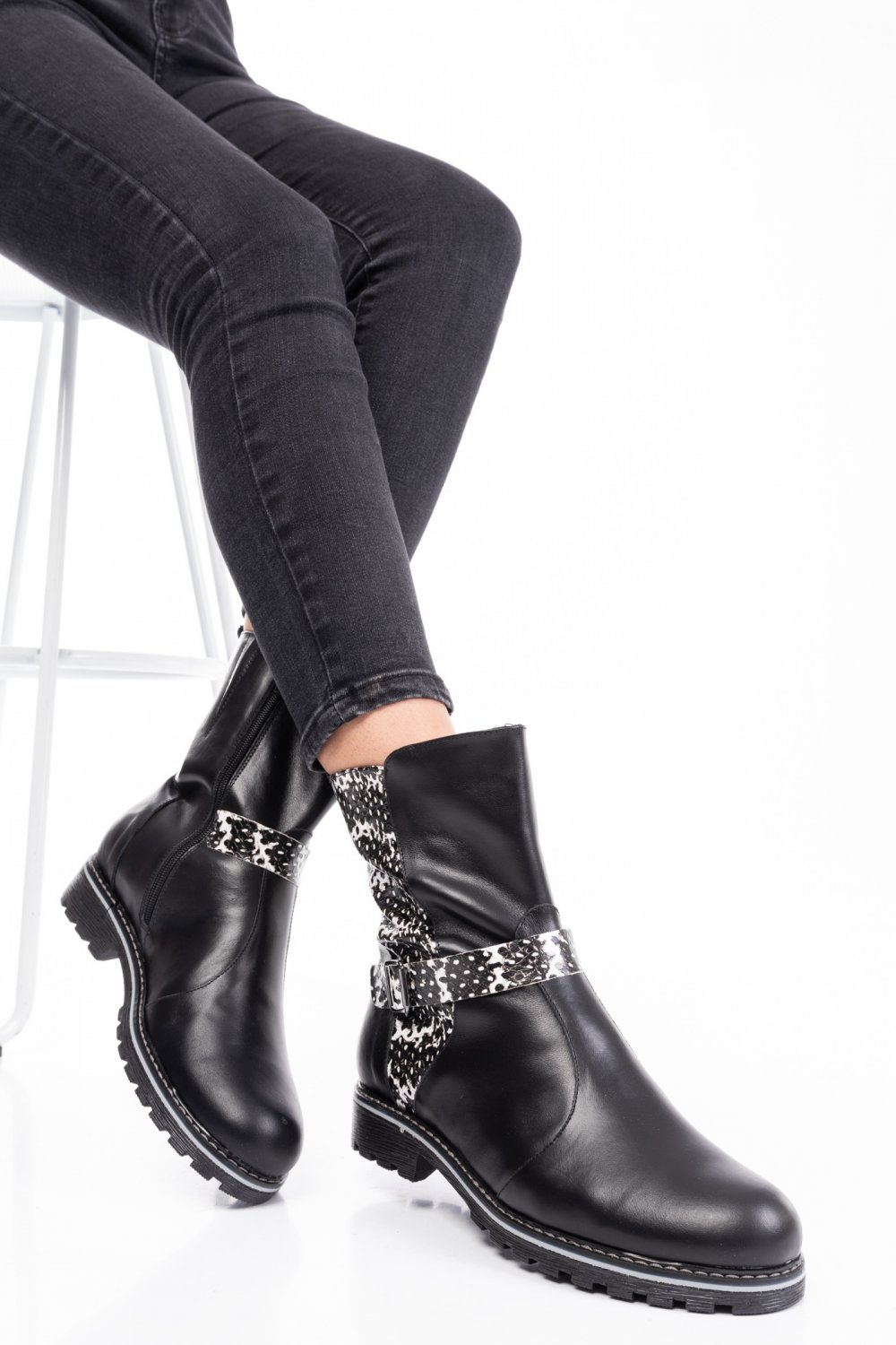 GHETE NEGRU ALB SNK 0PC17