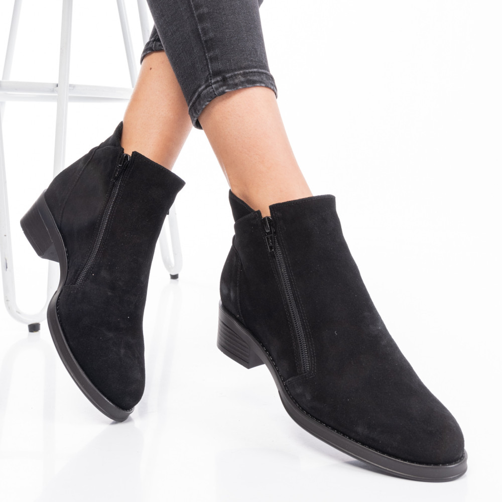 GHETE NEGRE PIELE NATURALA INTOARSA 0PC1