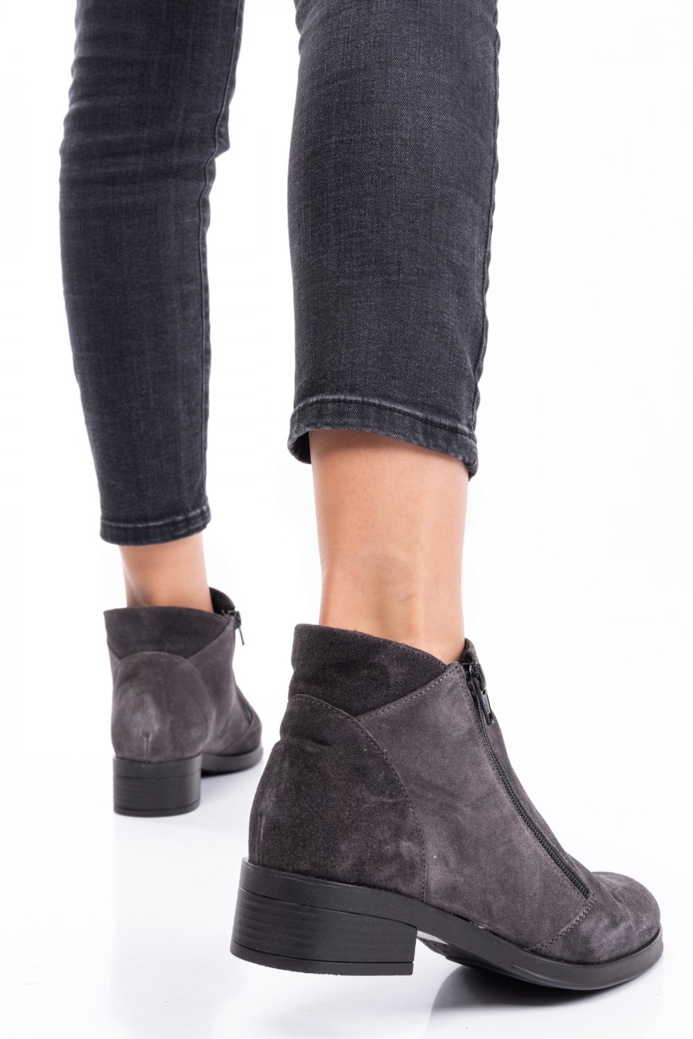 GHETE GRI INCHIS PIELE NATURALA INTOARSA 0PC1