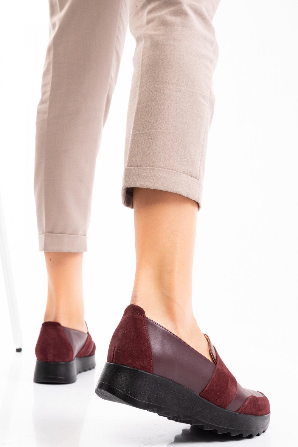 MOCASINI VISINII PIELE NATURALA INTOARSA 2PC022