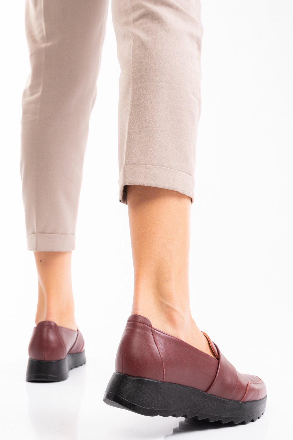 MOCASINI VISINII PIELE NATURALA 2PC022