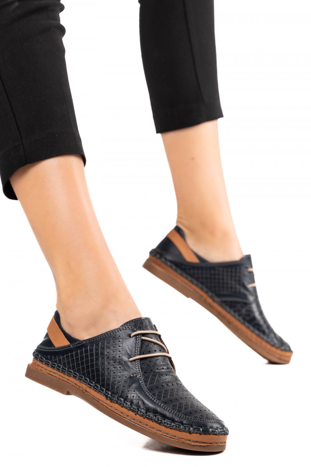 PANTOFI BLEUMARIN PIELE NATURALA 4PC22-1
