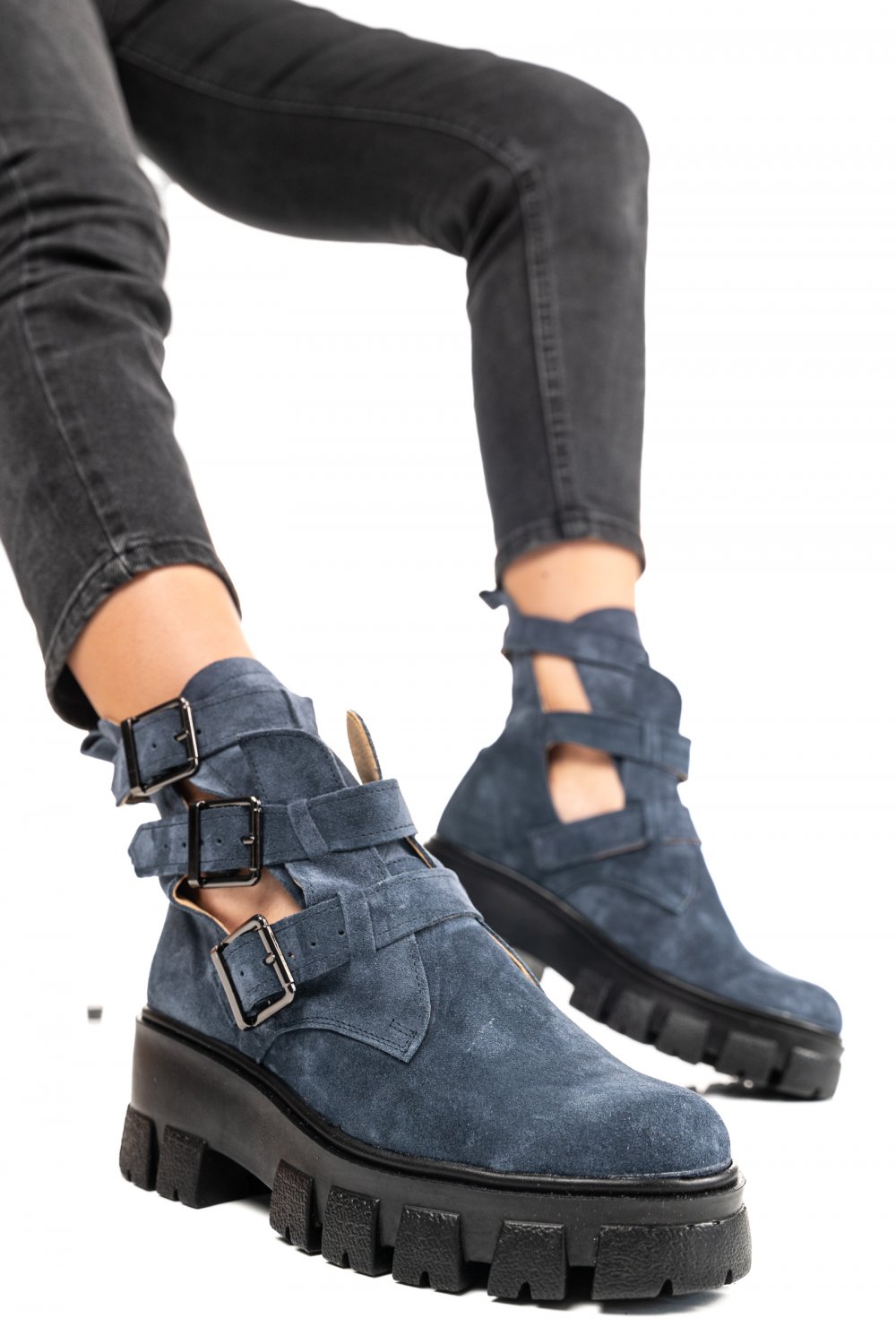 GHETE BLEUMARIN PIELE NATURALA INTOARSA 1PC90L