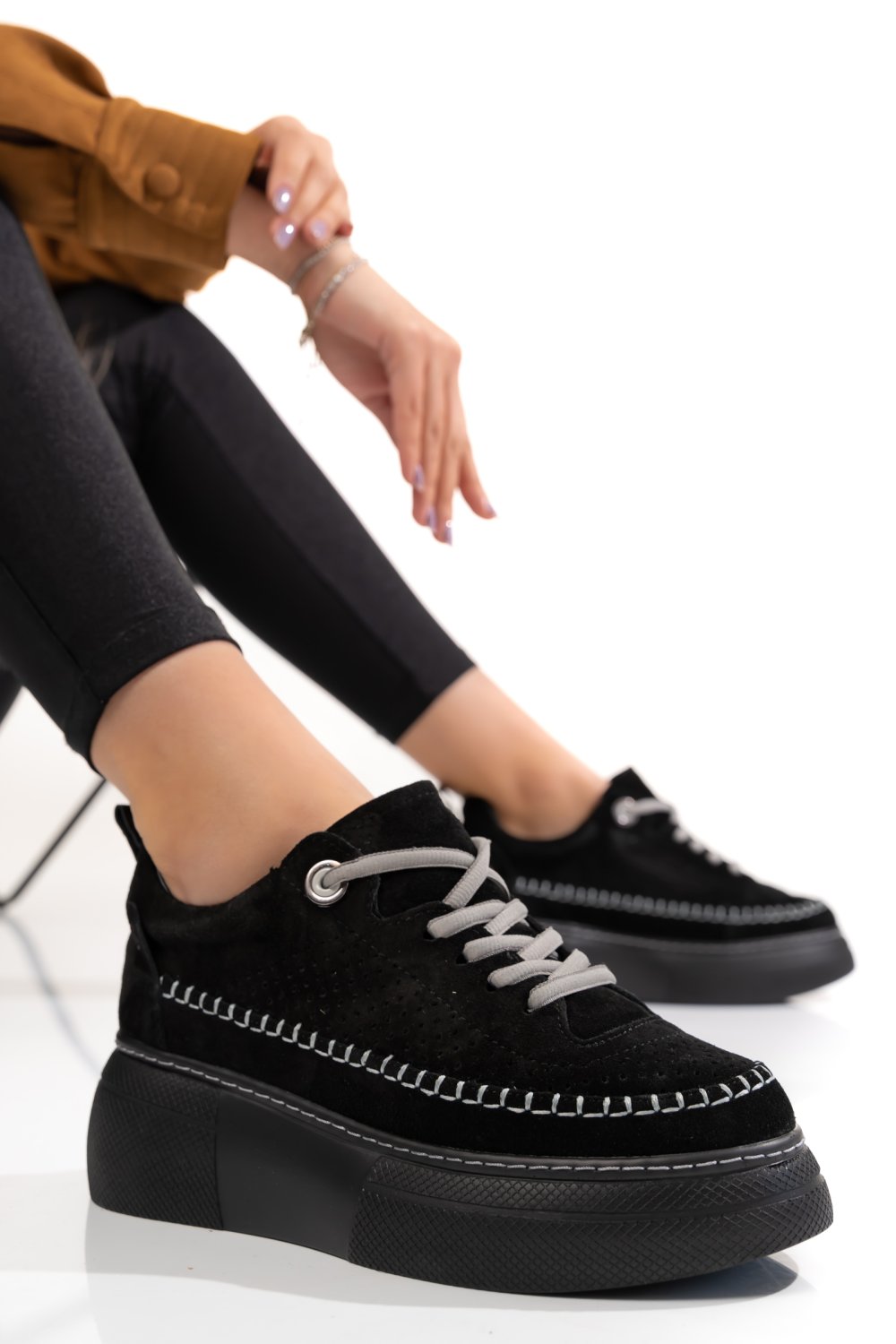 PANTOFI NEGRI PIELE NATURALA INTOARSA 4PC69