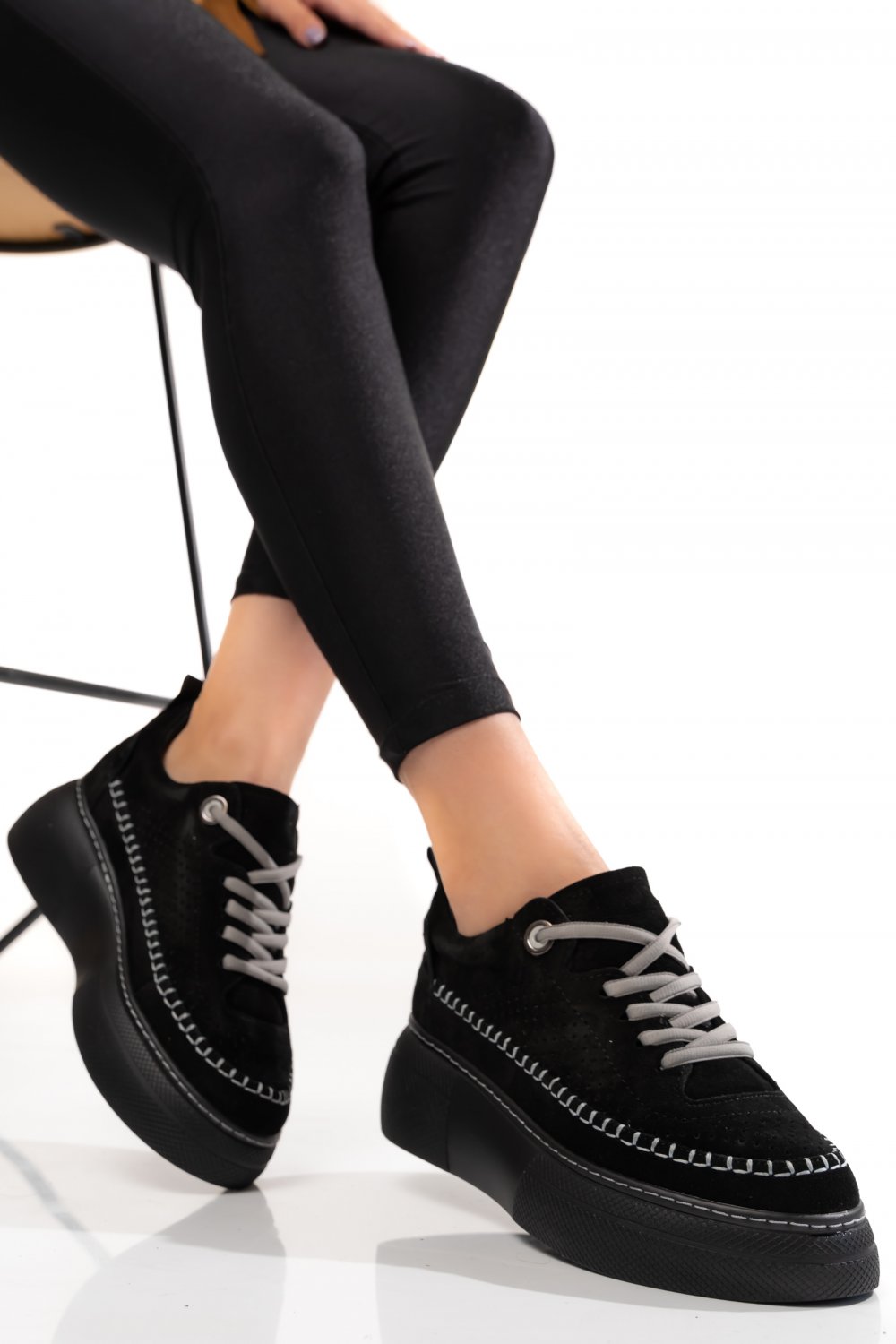 PANTOFI NEGRI PIELE NATURALA INTOARSA 4PC69