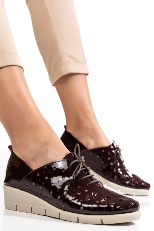 Pantofi bordo piele naturala lacuita bpc235-16