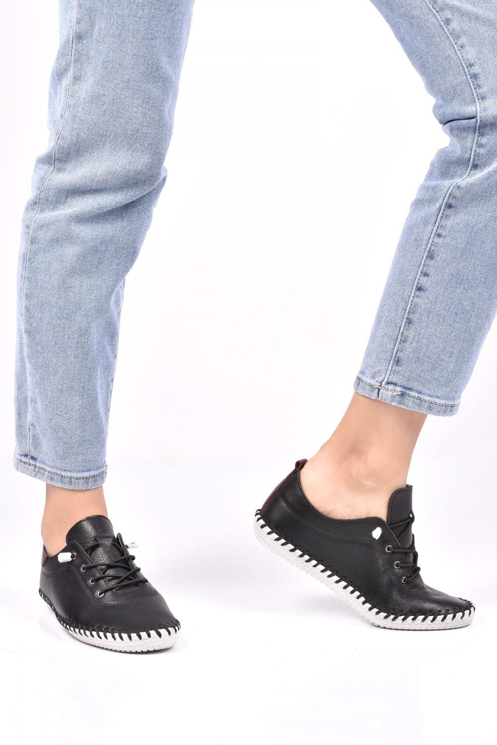 PANTOFI SPORT NEGRI PIELE NATURALA MADALINA