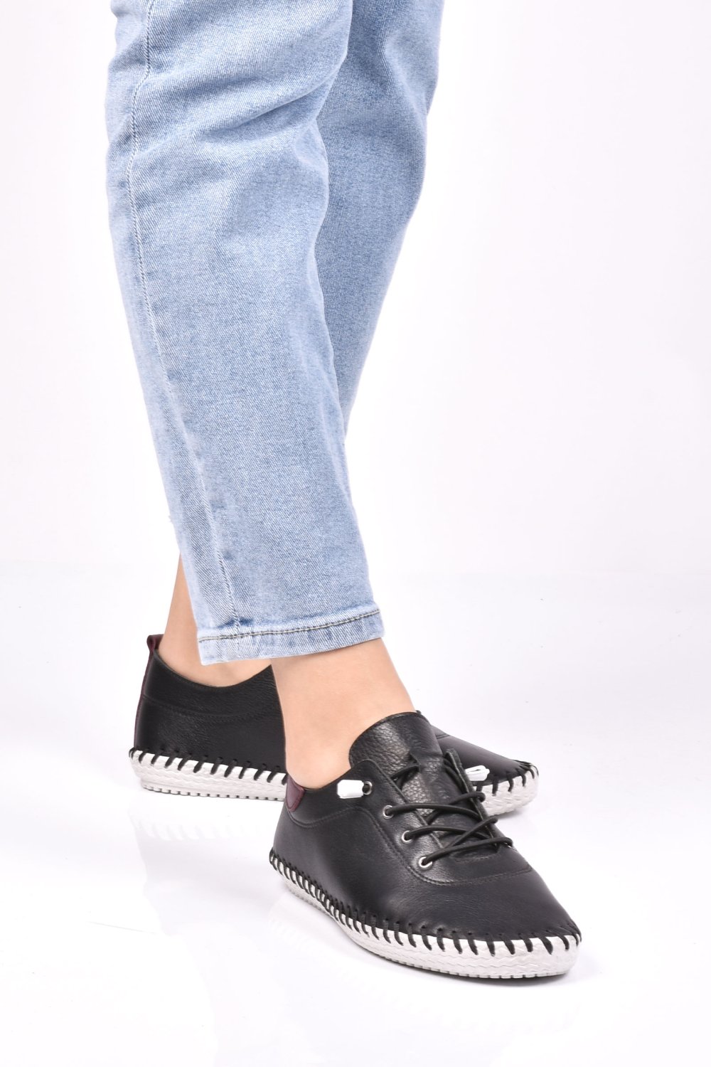 PANTOFI SPORT NEGRI PIELE NATURALA MADALINA