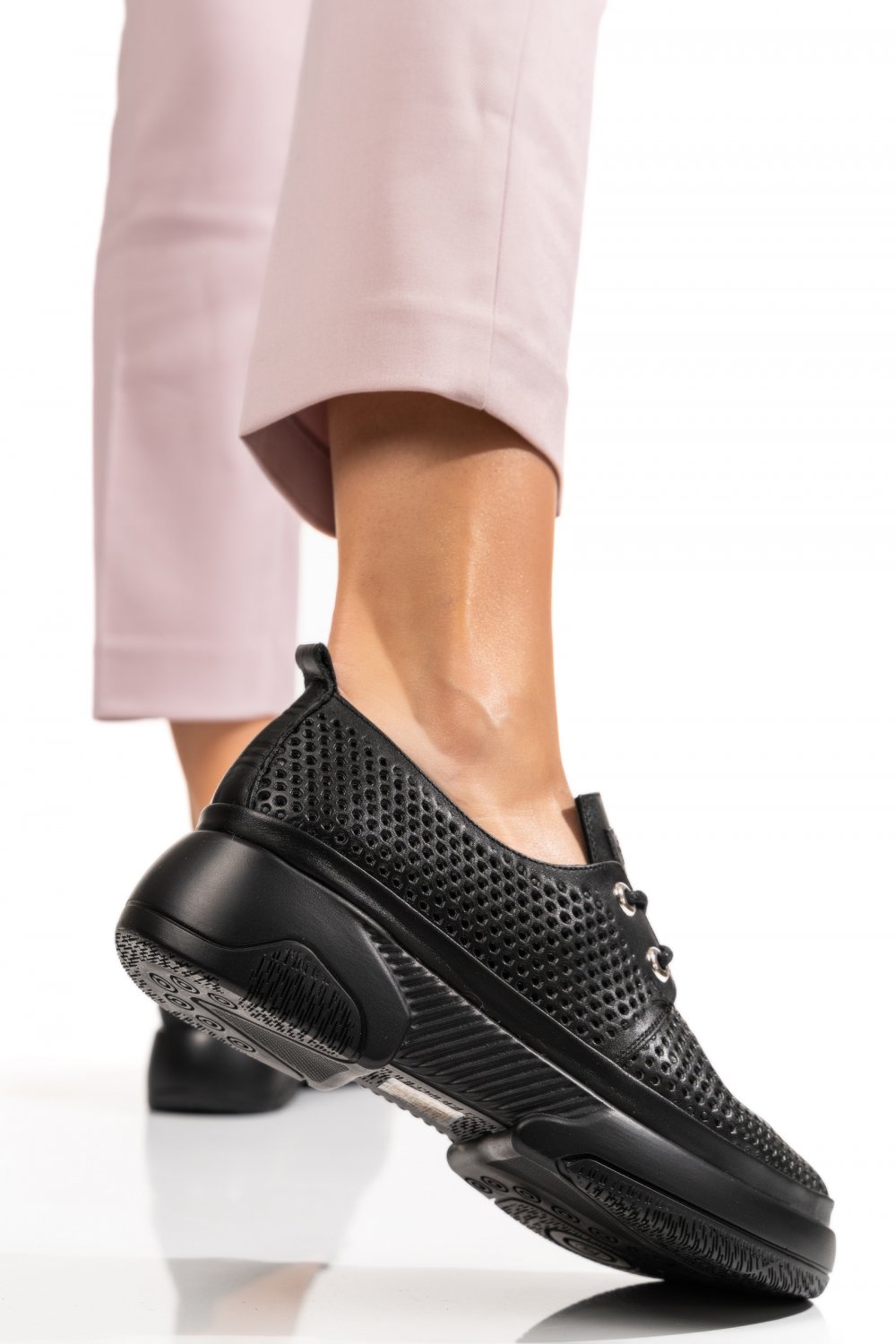 PANTOFI SPORT NEGRI PIELE NATURALA 2PC027