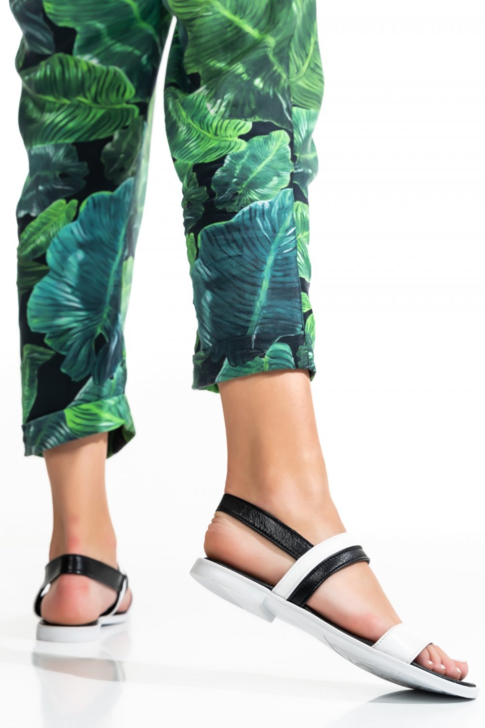 SANDALE NEGRU ALB PIELE NATURALA 6SP11015FBRD