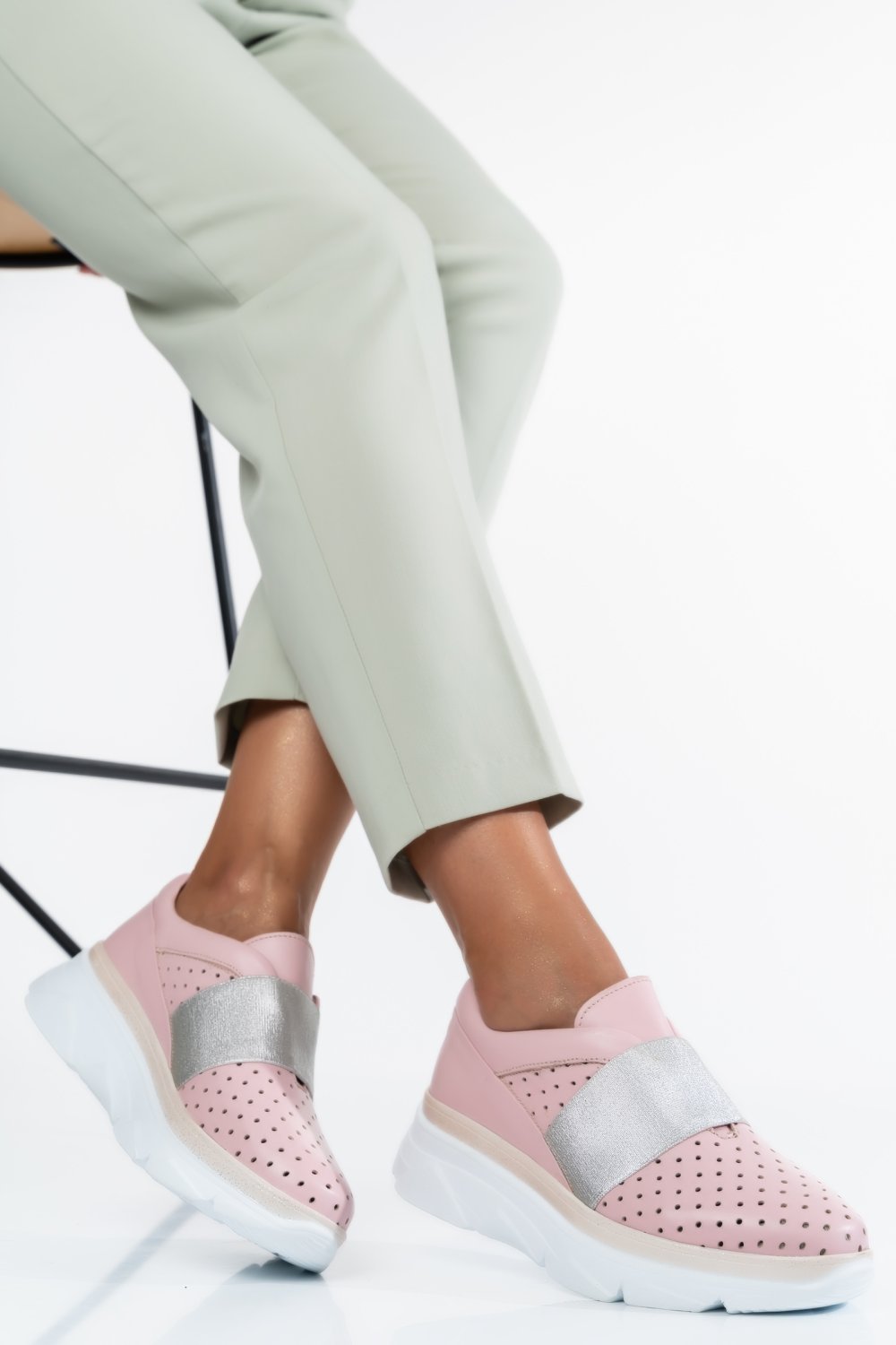 PANTOFI SPORT ROZ PIELE NATURALA TAYA