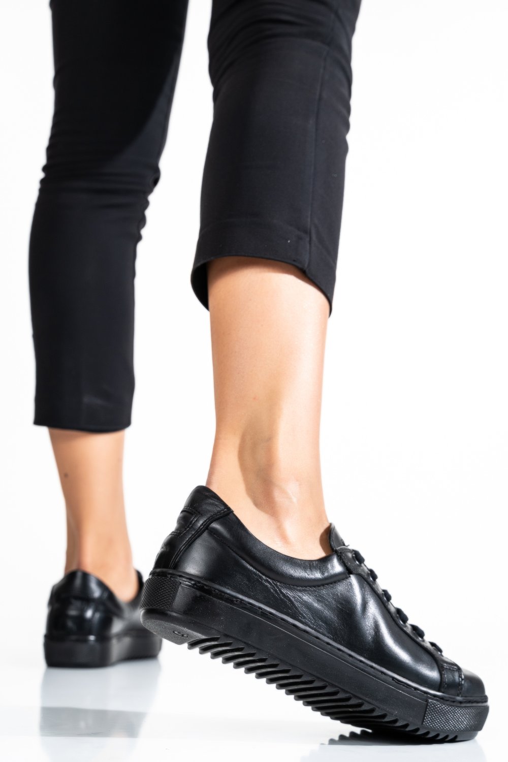 PANTOFI SPORT NEGRI PIELE NATURALA CMARIA