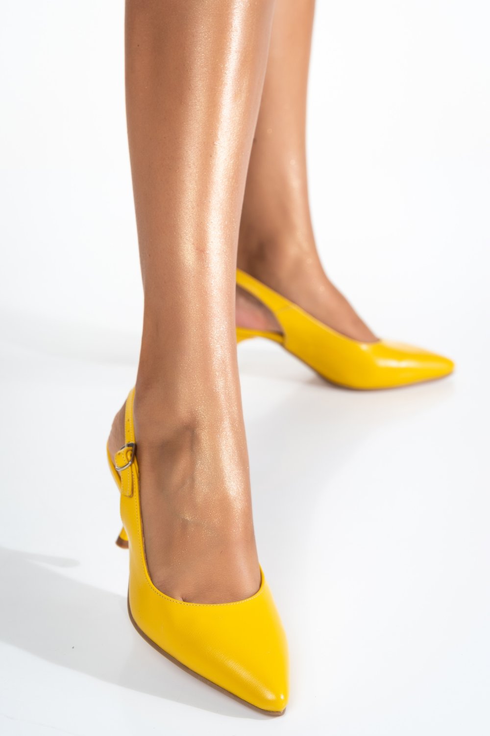 PANTOFI GALBENI PIELE NATURALA 1PC650