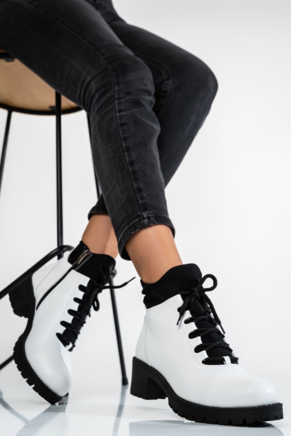 GHETE ALBE PIELE NATURALA 0PC25