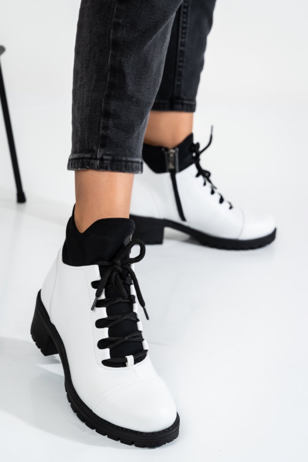 GHETE ALBE PIELE NATURALA 0PC25