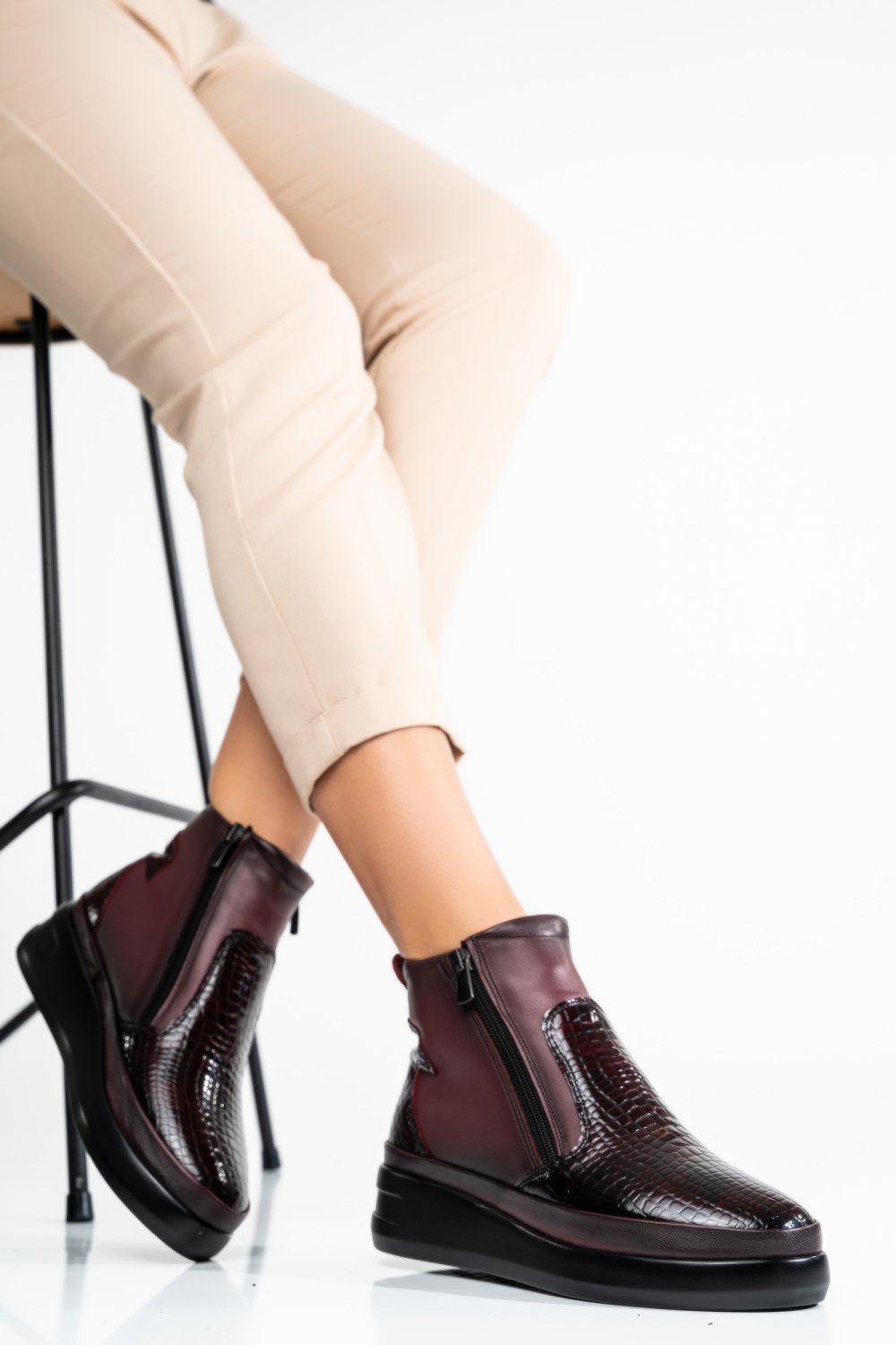 GHETE BORDO CRO PIELE NATURALA 1PC430