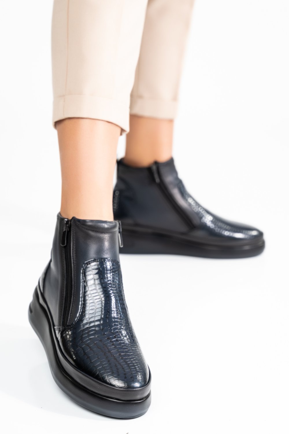 GHETE BLEUMARIN CRO PIELE NATURALA 1PC430