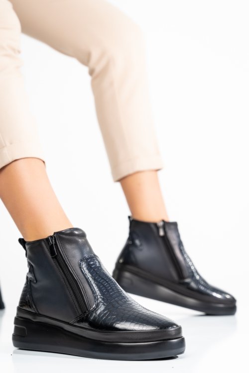 Ghete bleumarin cro piele naturala 1pc430