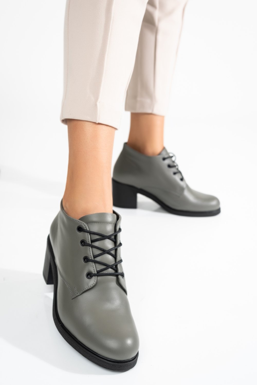 BOTINE GRI PIELE NATURALA 0PC6