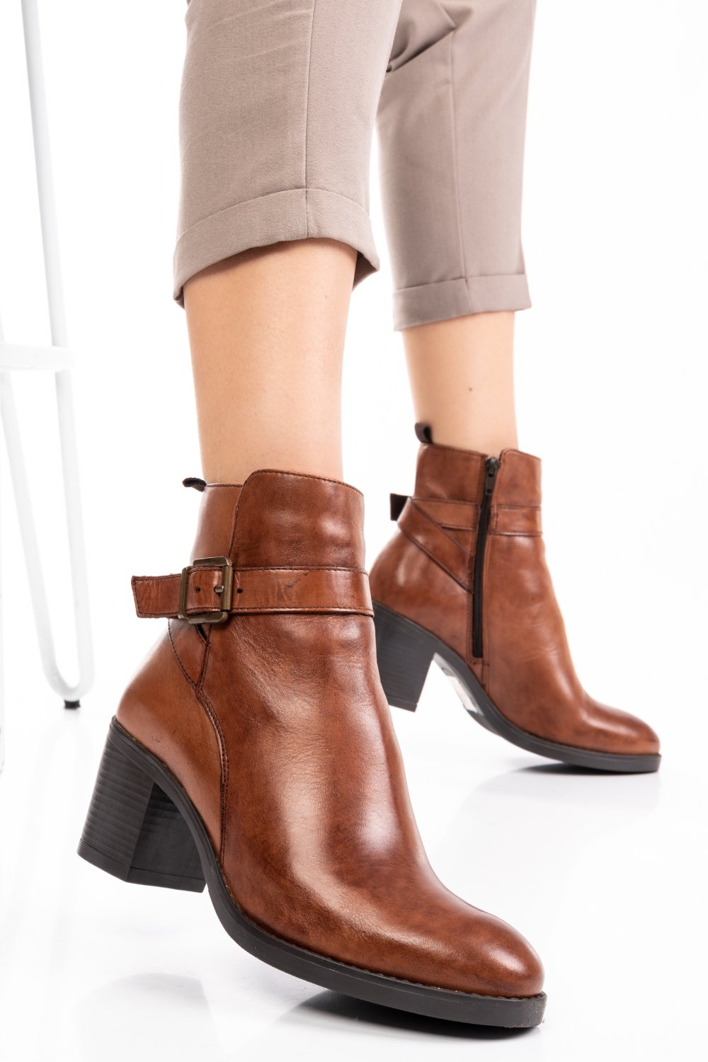 BOTINE DAMA PIELE NATURALA MARO CU TOC MIC 0S778225VI