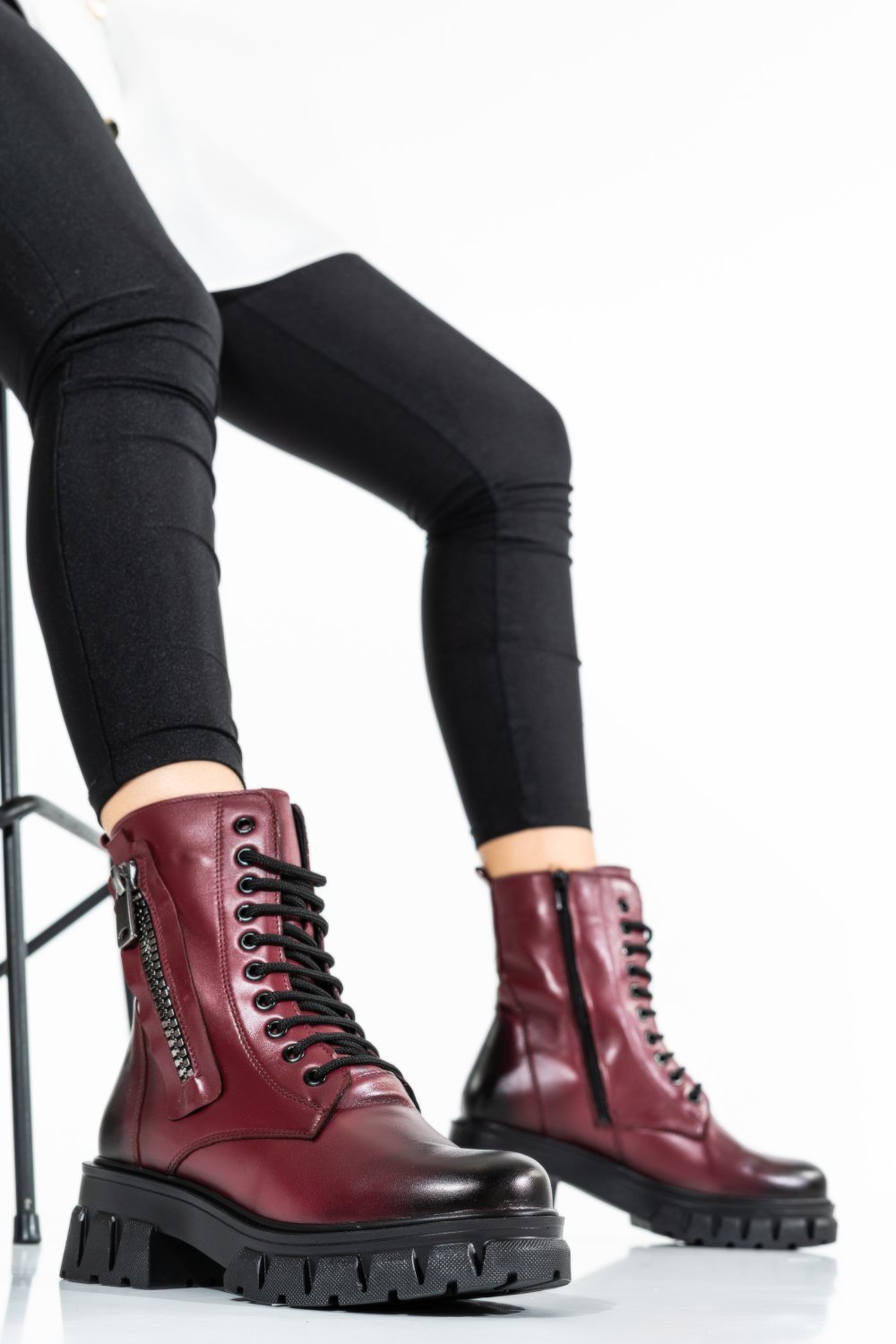 GHETE VISINII PIELE NATURALA 9PC69