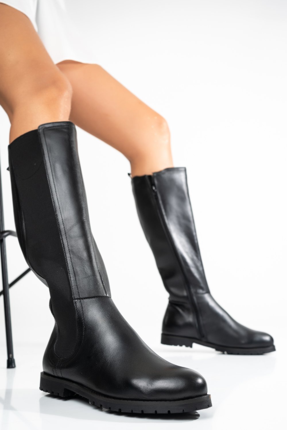 CIZME NEGRE PIELE NATURALA 8S77636