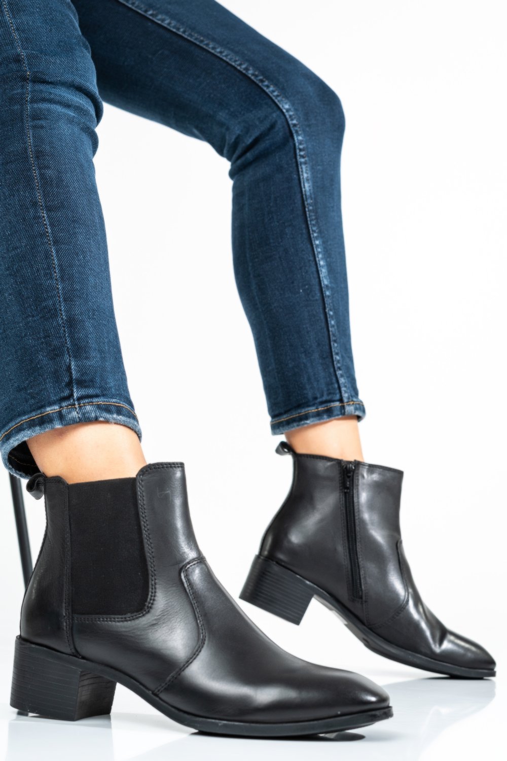 BOTINE NEGRE PIELE NATURALA 8S77074 - A