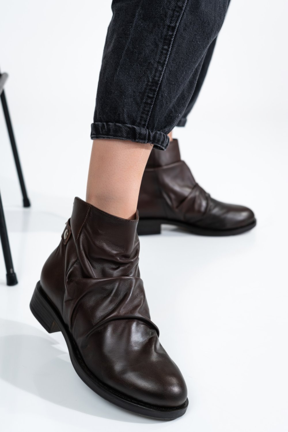 GHETE DAMA CAPTUSITE PIELE NATURALA MARO 1S7733