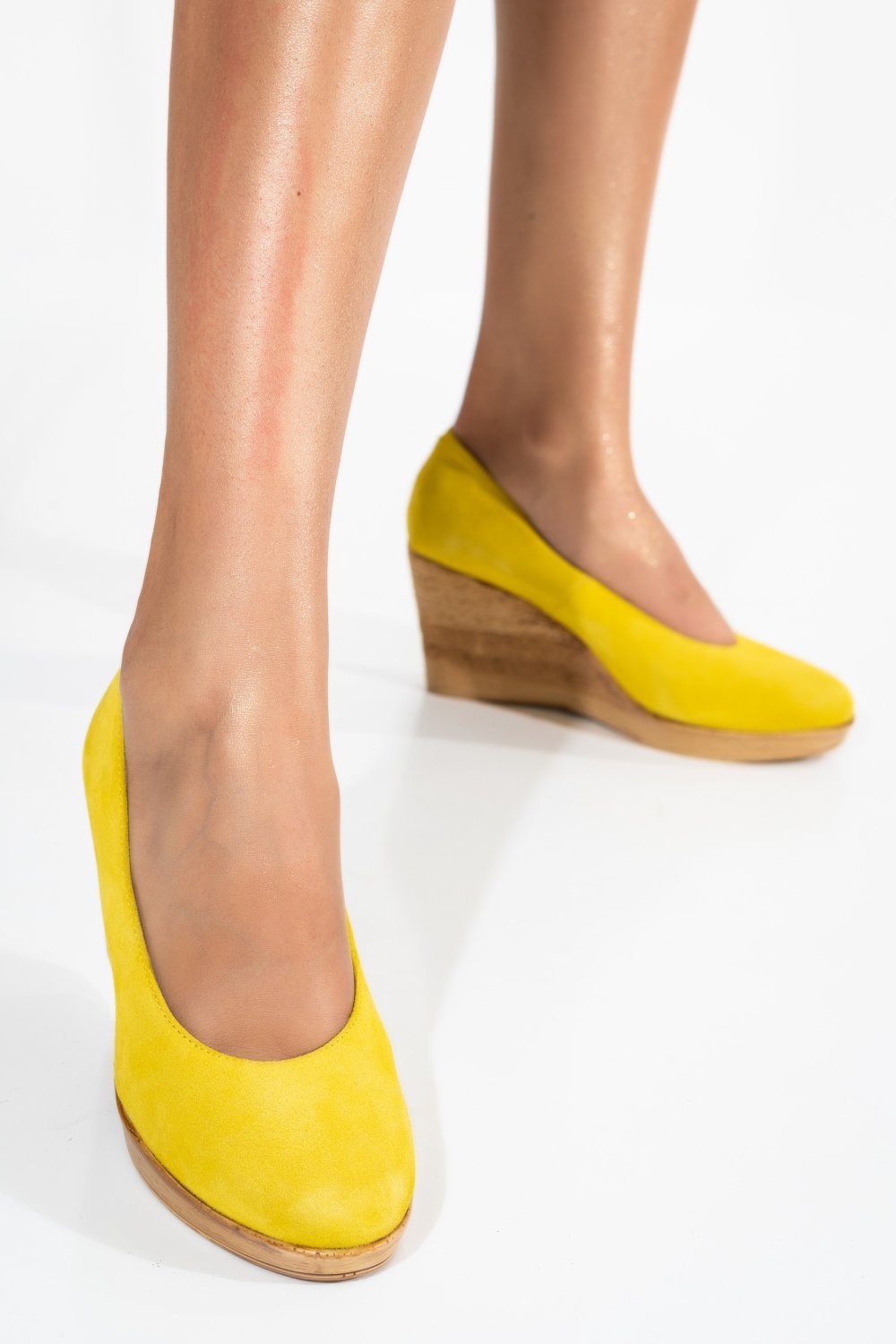 PANTOFI GALBENI PIELE NATURALA INTOARSA 1PC70