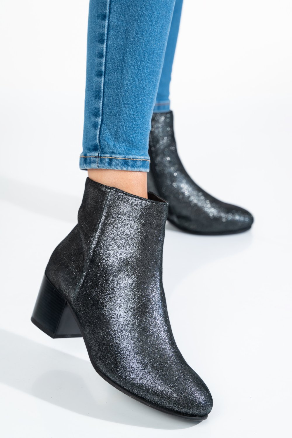 GHETE FEMEI PIELE NATURALA INTOARSA  NEGRU SIDEF 7S77786