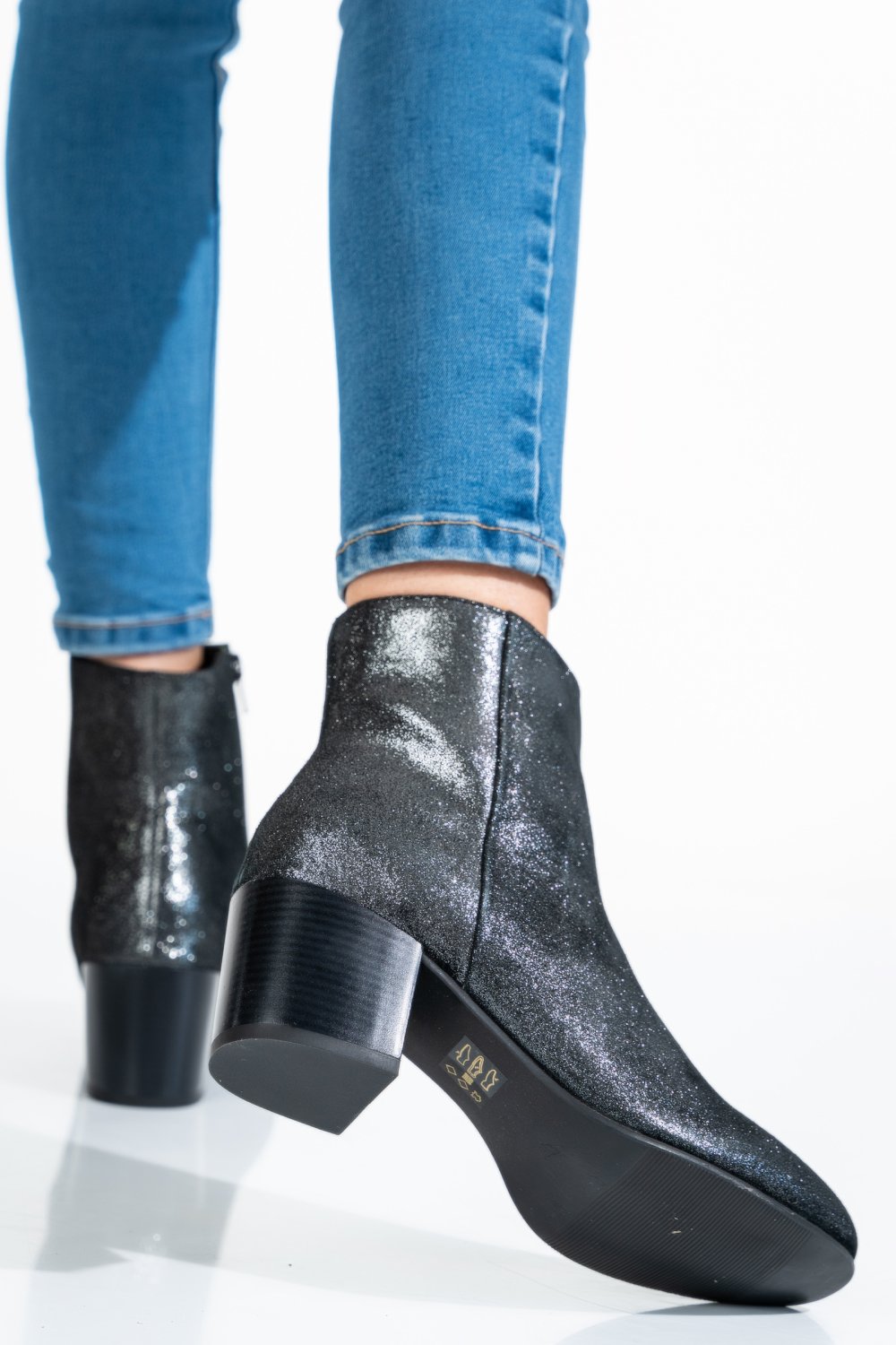 GHETE FEMEI PIELE NATURALA INTOARSA  NEGRU SIDEF 7S77786