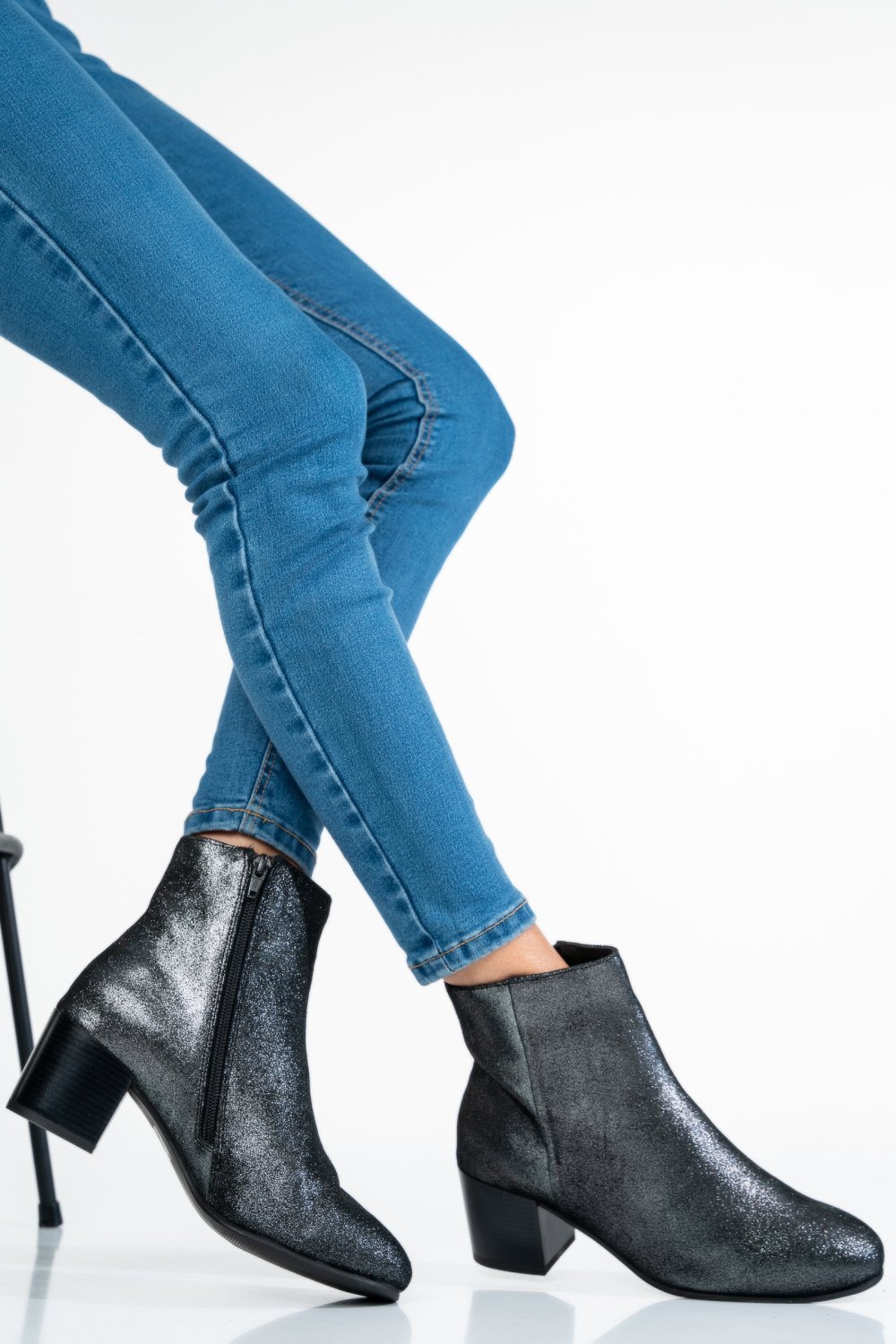 GHETE FEMEI PIELE NATURALA INTOARSA  NEGRU SIDEF 7S77786